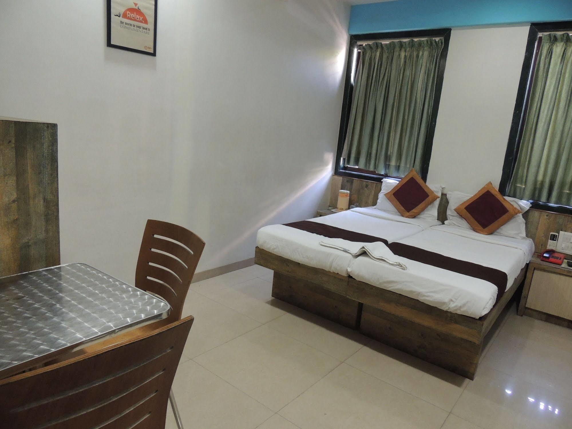 Fabhotel Galaxy Suite Bombay Eksteriør billede
