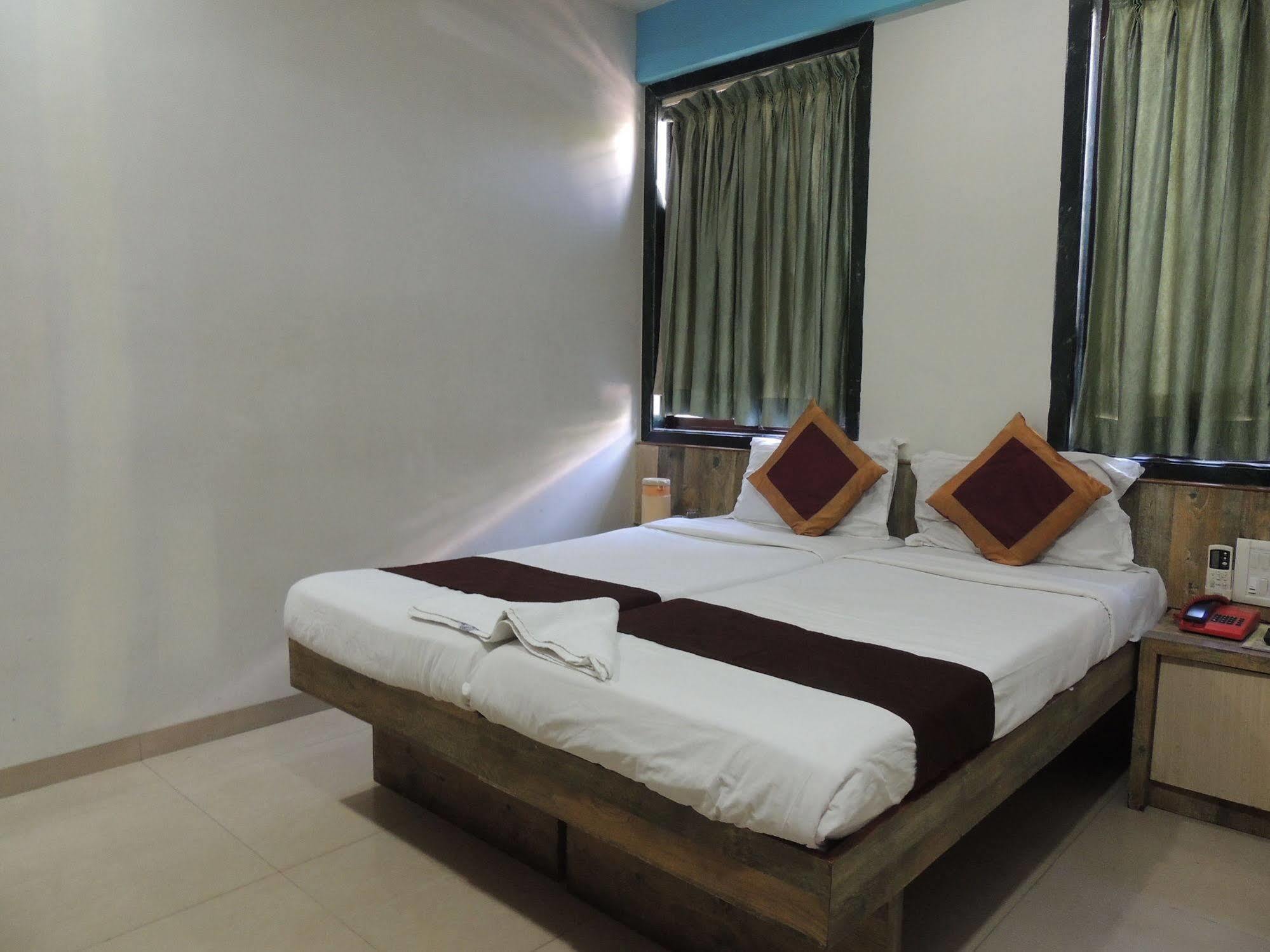 Fabhotel Galaxy Suite Bombay Eksteriør billede