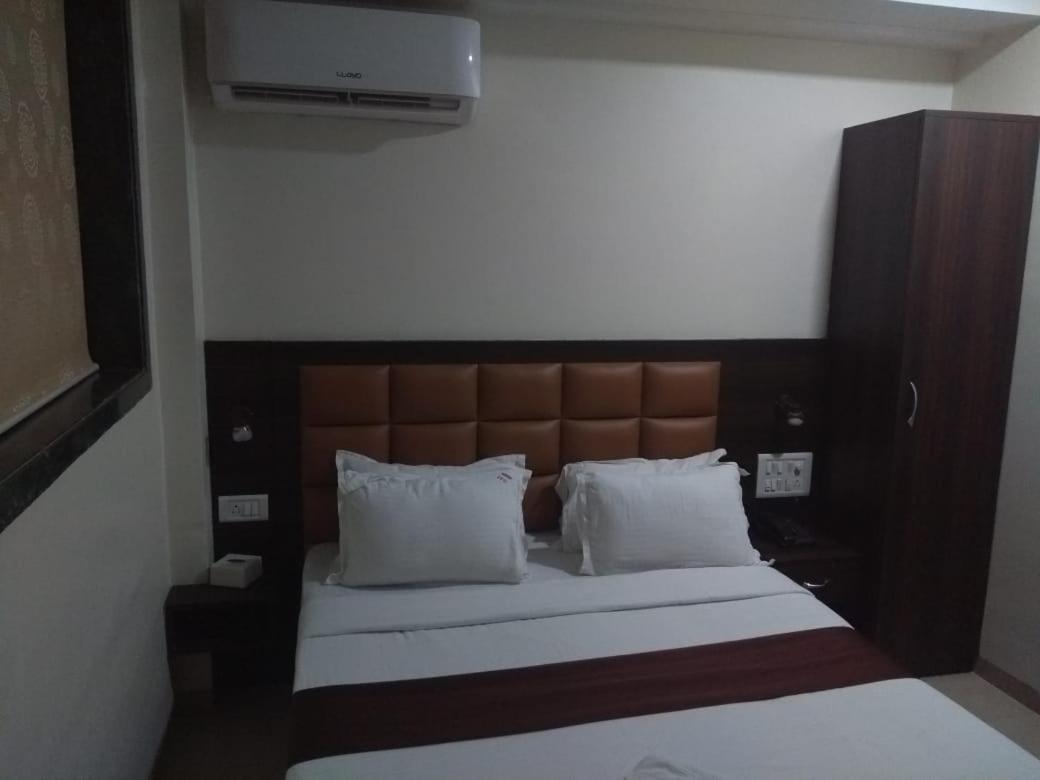 Fabhotel Galaxy Suite Bombay Eksteriør billede