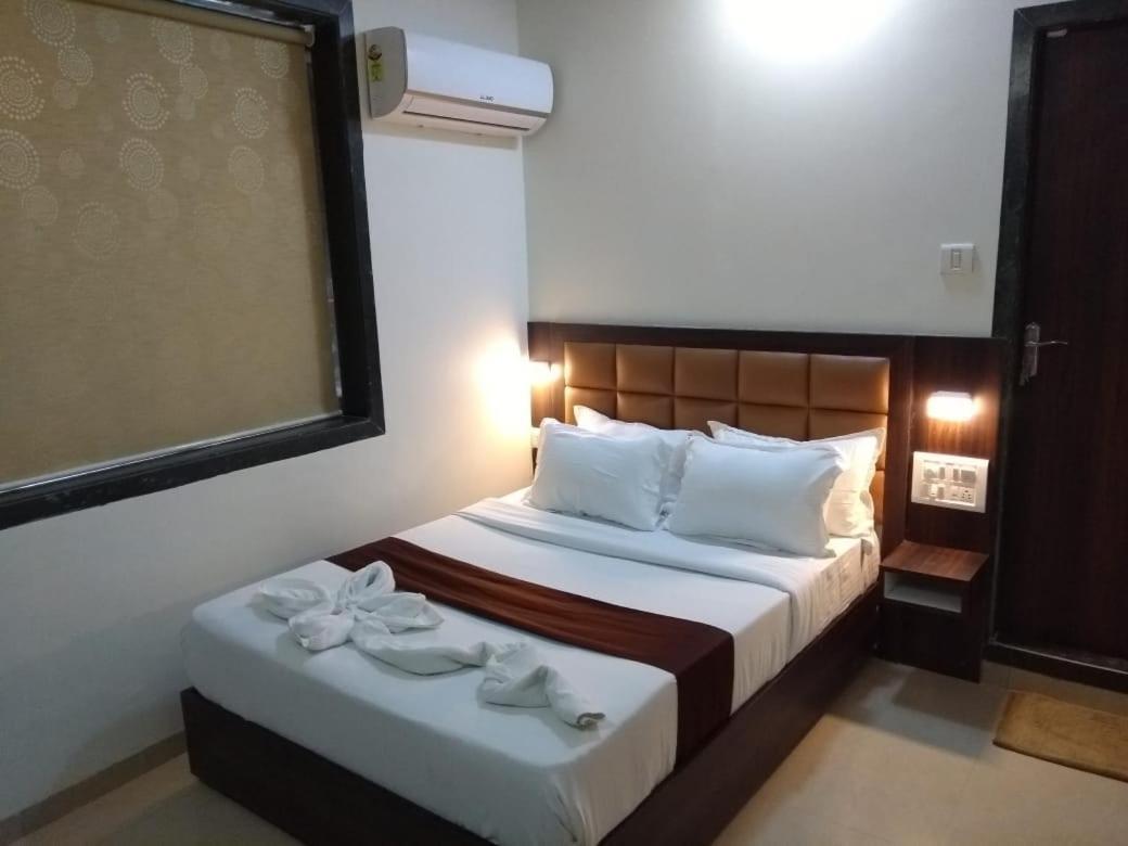 Fabhotel Galaxy Suite Bombay Eksteriør billede